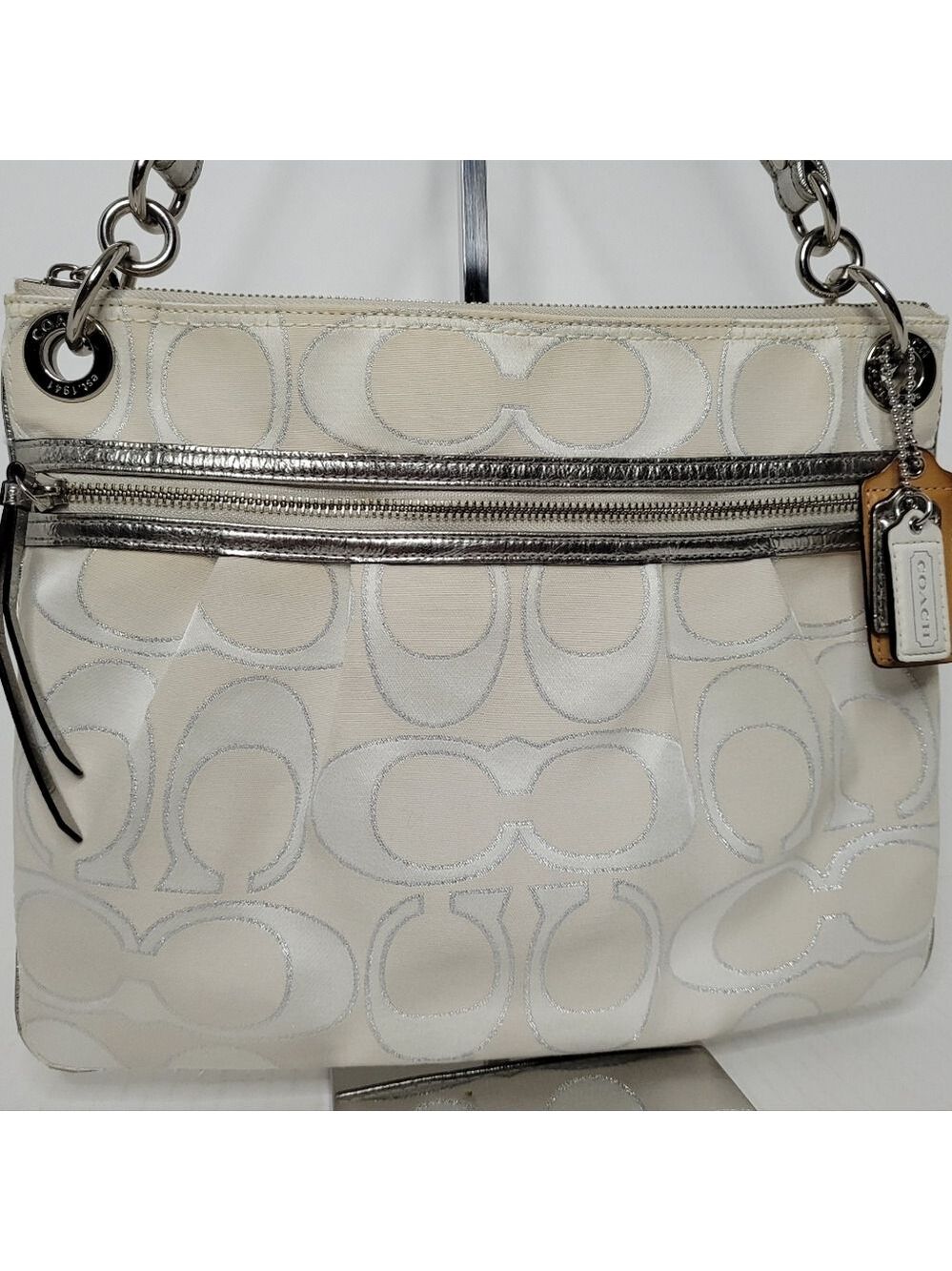 Coach Poppy Metallic Signature C's Sateen Jacquard Shoulder Tote A1293-19131 - Picture 2 of 11